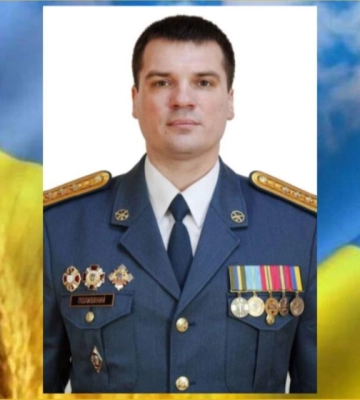 Президент вручив орден «Золота Зірка» родині загиблого полковника Віктора Поливяного, який не допустив висадки ворожого десанту&amp;hellip;