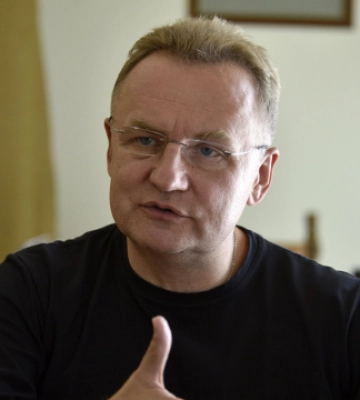 У мережі поширили фейк, що нібито в центрі Львова впав «шахед»