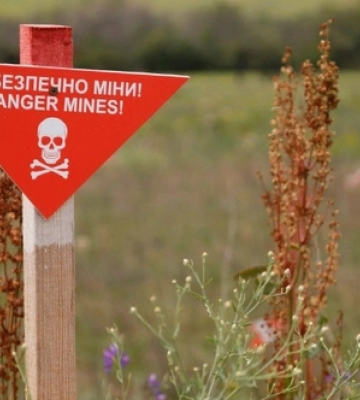Волинські сапери розміновують землі на Сході