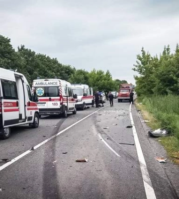 Моторошна аварія на Хмельниччині: є постраждалі та жертви, серед них – дитина