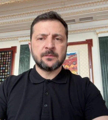 Підписав указ про відзначення званням Герой України Максима Устименка, одного з найкращих наших пілотів – звернення Президента