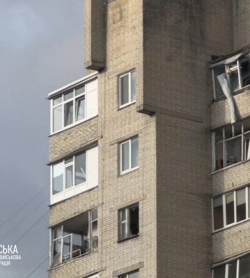 У Сумах внаслідок удару “Ланцета” виникла пожежа у Ковпаківському районі