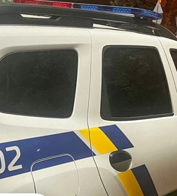 Спасти жизнь не удалось: в Полтаве парень упал с крыши ТРЦ: в Полтаве парень упал с крыши ТРЦ