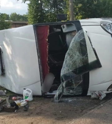 У ДТП з маршруткою на Сумщині постраждали семеро людей, серед них - діти
