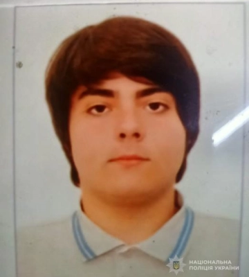 Пішов з дому та не повернувся: в Одесі розшукують зниклого хлопця