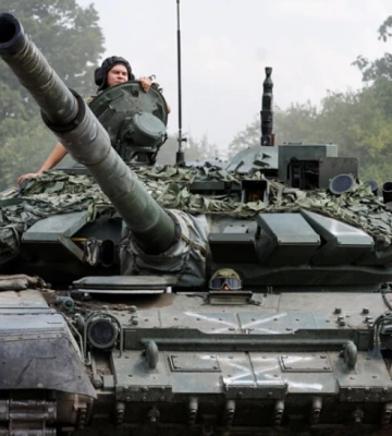 Россия сосредоточила 50 000 военных в районе Сум, Украина в опасном положении, - WSJ