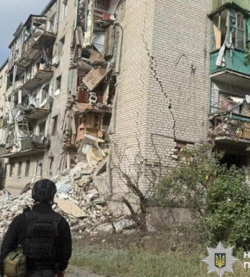 Прифронтовий Покровськ потрапив під російський обстріл: поранено пенсіонерку