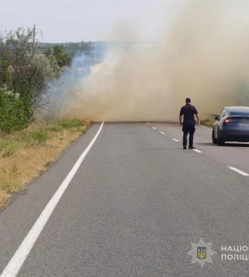 Поблизу Утконосівки на трасі Одеса–Рені загорівся вантажний автомобіль: рятувальники ліквідовують пожежу