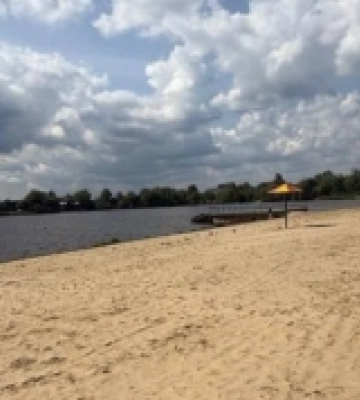 Купатися не рекомендують: вода в озері Басів Кут у Рівному через потрапляння фекальних стоків не відповідає нормам