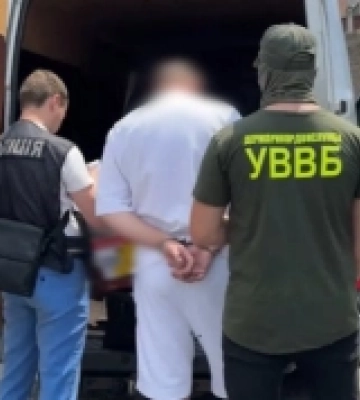 На Сумщині шахрайка ошукала військового на 17 тисяч гривень