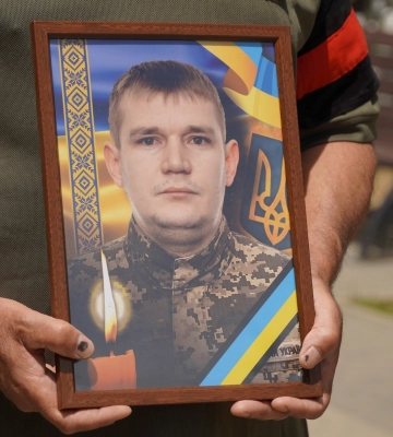 Ужгород провів в останню путь полеглого захисника Сергія Гвоздецького
