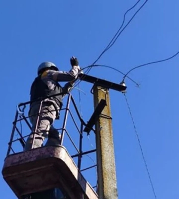 За тиждень ДТЕК повернув світло майже 35 тис. осель після обстрілів