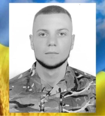 Ізмаїл проститься із старшим солдатом Дмитром Луценком: воїна поховають у Києві на Алеї Слави