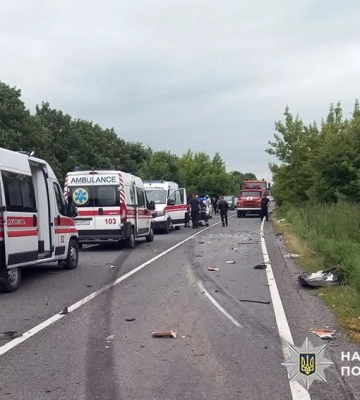 На Хмельниччині загинув водій легковика та хлопчик з Рівненщини