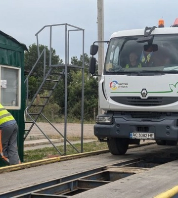 Щодня 200-250 тонн сміття: як біля Луцька працює міський полігон твердих побутових відходів