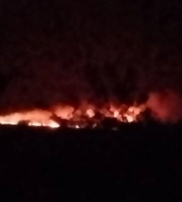Ночью в курортной Кирилловке прогремела серия взрывов, под Мелитополем возник пожар (фото, видео)