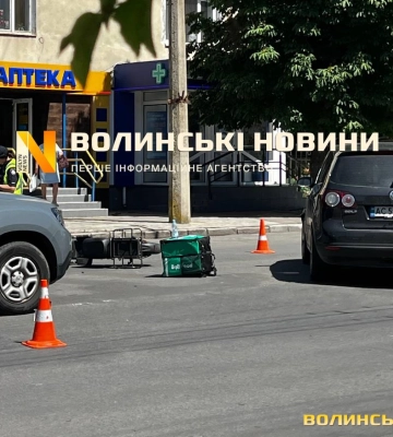 У Луцькому районі зіткнулись авто і мотоцикл, госпіталізували чоловіка