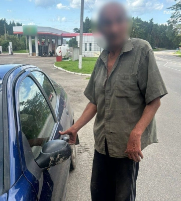 Виконував небезпечні маневри: на Черкащині зупинили п’яного водія без документів (ФОТО)