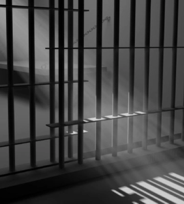 Поштрикав ножем, а сказав, що погриз собака: лучанин сів на 10 років за вбивство дружини