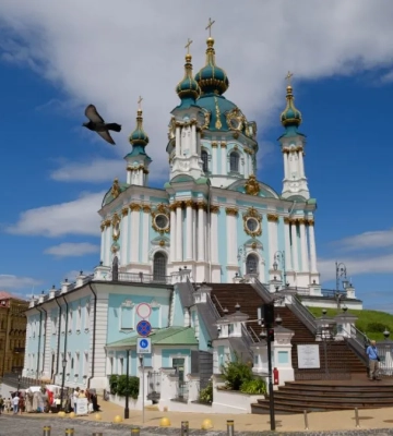 Июнь в Киеве был холоднее среднего на 0,4°С, осадков тоже выпало меньше