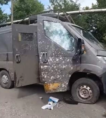 В Покровске дрон РФ ударил по эвакуационному авто с тяжелоранеными  – видео
