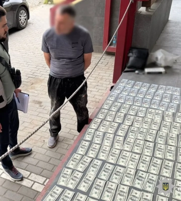 У Чернівцях викрили схему незаконного переправлення військовозобов’язаних за кордон