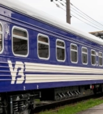 Потяги на захід України затримуються через аварію на Рівненщині