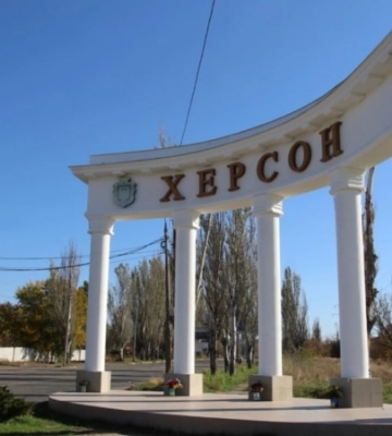 Сили РФ обстріляли лікарню в Херсоні, постраждали вісім людей – ОВА