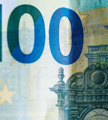 Євро б'є усі рекорди: новий курс валют
