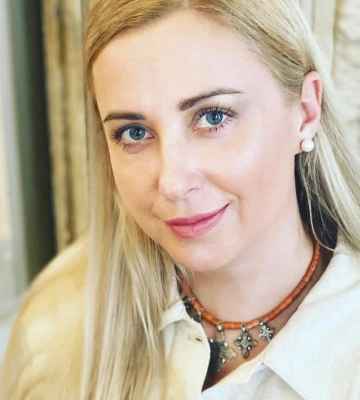 Поліцейські Києва затримали таксиста, який вдарив заслужену артистку України