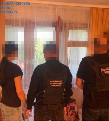 Правоохоронці викрили калушанку, яка вербувала жінок для сексуальної експлуатації