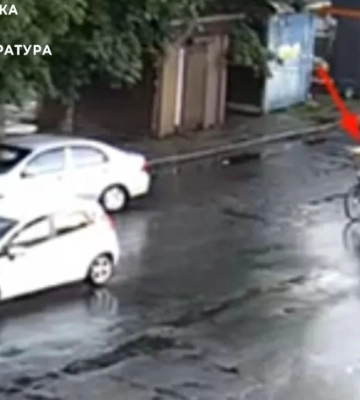 Судитимуть чоловіка, який за гроші спалив автомобіль у Києві, - прокуратура. ФОТОрепортаж