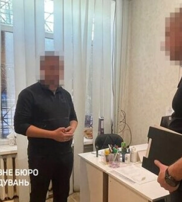 Військовослужбовець ТЦК з Дніпра незаконно списав з обліку через "Оберіг" щонайменше 17 чоловіків, - ДБР