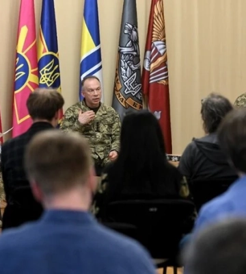 ТЦК повинні змінити своє обличчя. Сирський заявив про хвилю відряджень на передову