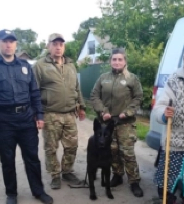 У Миргородському районі службовий пес допоміг знайти зниклу 86-річну жінку