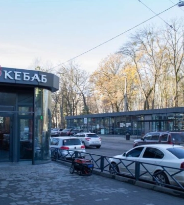 У Львові з підземного переходу зробили торгово-харчовий центр