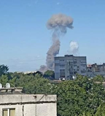 Взрыв на трассе возле Житомира: движение перекрыто в обоих направлениях