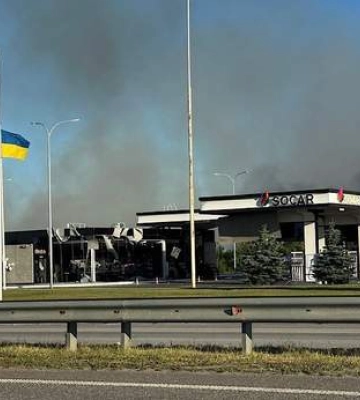 Крыши поразбирало, взрыв повредил полсела: что известно об инциденте возле Житомира