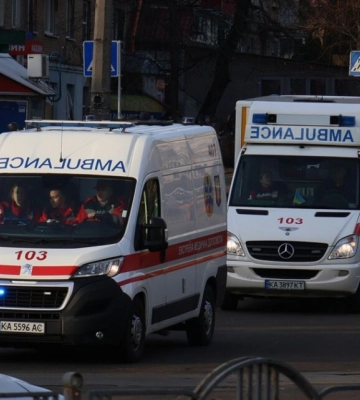 Взрывы на трассе возле Житомира: в ОВА сообщили о двух погибших, также есть раненые
