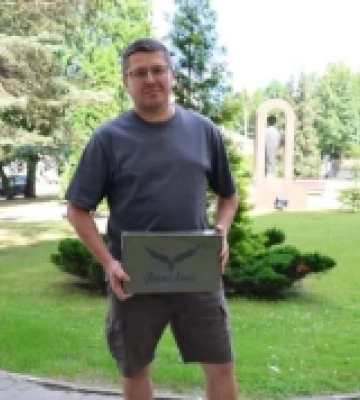Луцька громада підтримує військових: передали нові квадрокоптери та обладнання на фронт