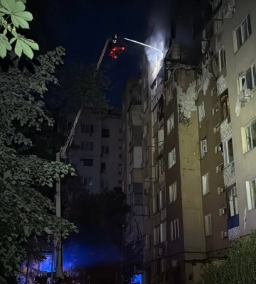 В Одессе из-за атаки России повреждена многоэтажка, горели несколько этажей – фото, видео