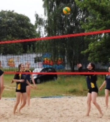 У Вараші відбулись відкриті змагання з паркового волейболу серед дівчат