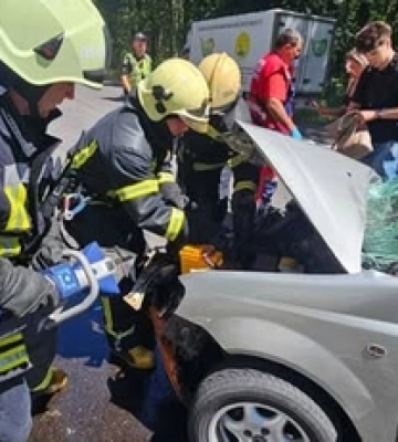 У Луцькій громаді трапилась аварія: рятувальники ліквідували наслідки