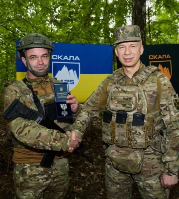 Захисника з Черкас головнокомандувач відзначив &quot;Срібним хрестом&quot;