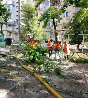 Наслідки нічної атаки по Одесі: пошкоджені 36 квартир