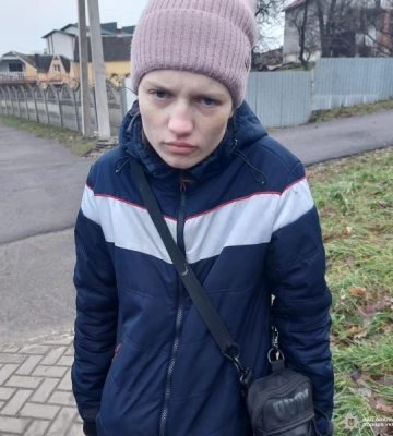 Поліцейські та рідні розшукують зниклу 19-річну жительку Рівненського району