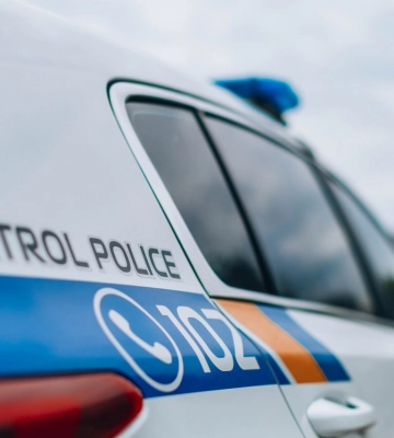 Грабіж в Холодногірському районі Харкова: зловмисник зірвав с шиї чоловіка золотий ланцюжок Грабіж в Холодногірському районі Харкова: зловмисник зірвав с шиї чоловіка золотий ланцюжок
