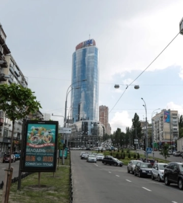 Патрульна поліція попереджає про обмеження руху вантажівок у Києві через потепління