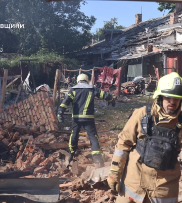 РФ атакувала Полтаву: загорілися ТЦК і будинок. Є жертви (доповнено)