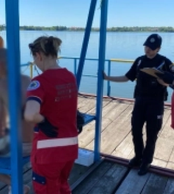На Рівненщині рятувальники за дві години врятували двох чоловіків на водоймах